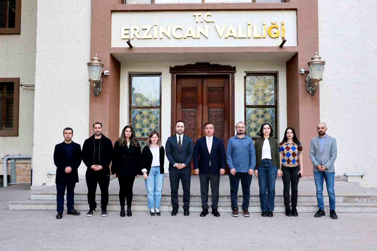 Vali Aydoğdu, İletişim Başkanlığı heyetini kabul etti