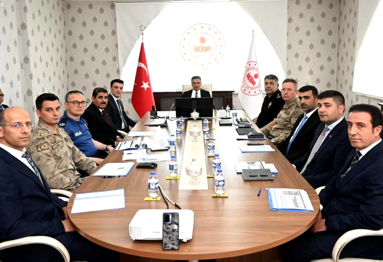 Vali Baruş, Horasan’da