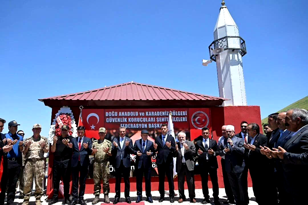 Vali Baruş’tan koruculara övgü: “Cesaretleri hafızalardan silinmeyecek”