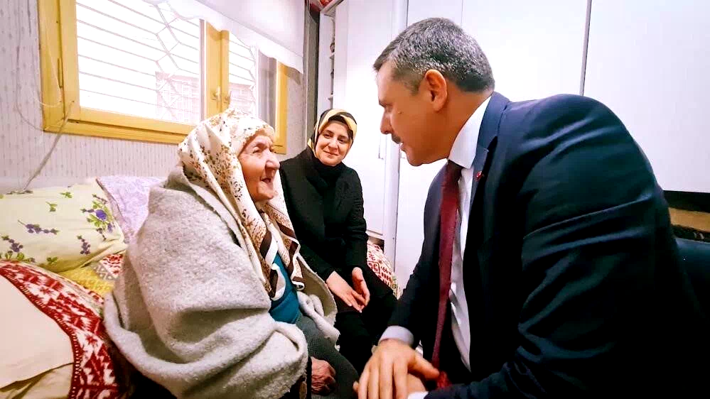 Vali Çiftçi: “Annelerin hakkı, hiçbir şekilde ödenmez”