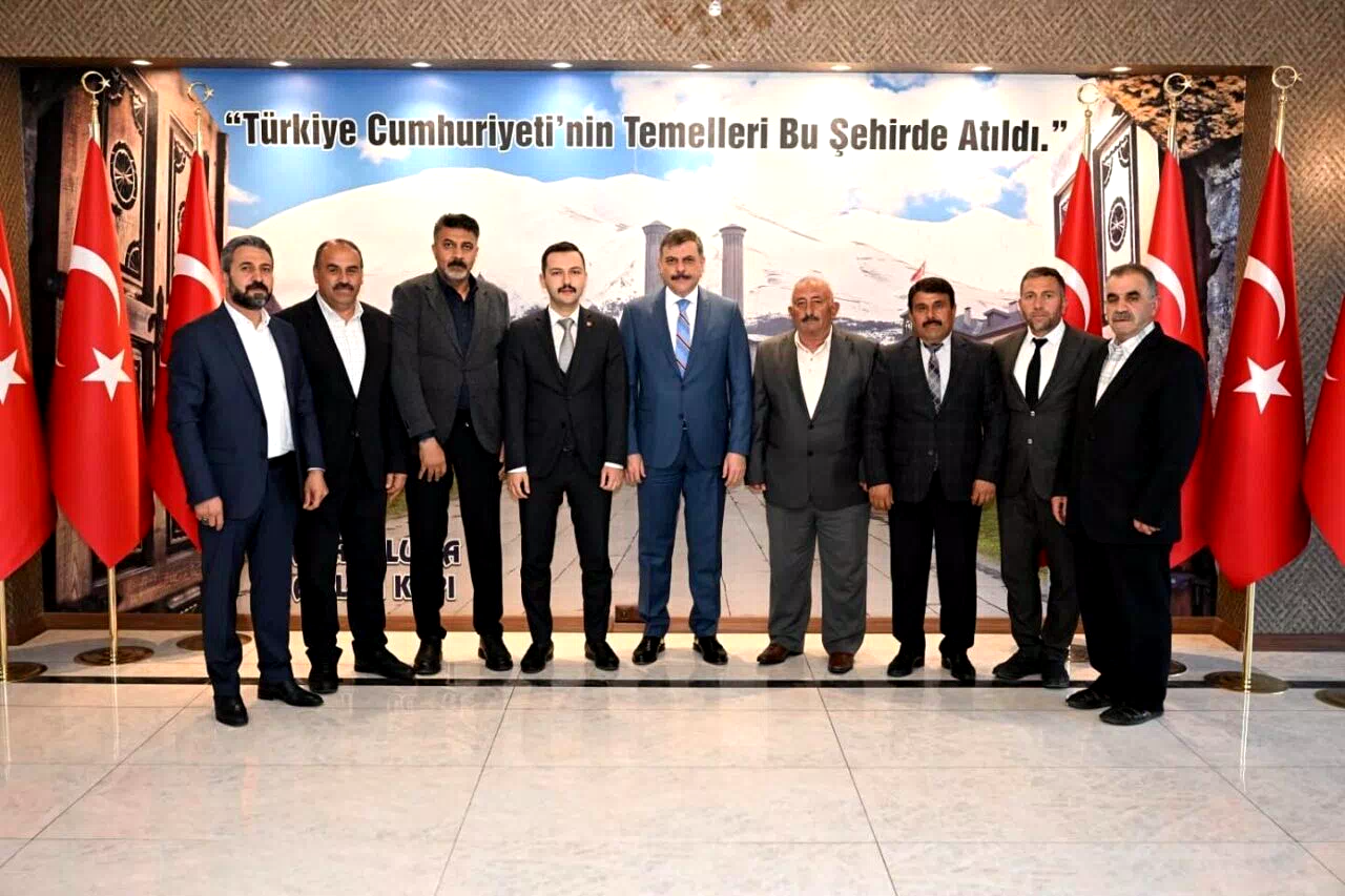 Vali Çiftçi, muhtarları kabul etti