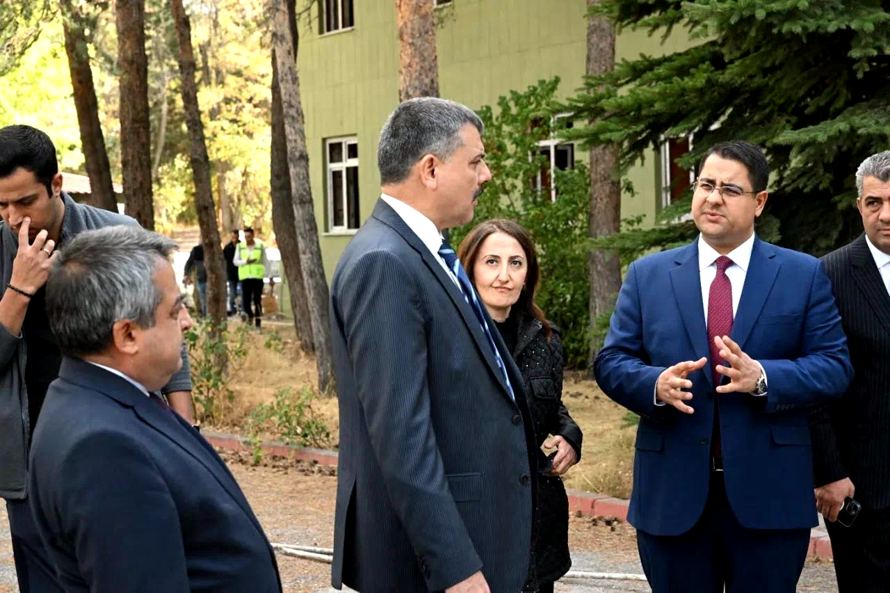 Vali Çiftçi, restorasyon çalışmalarını yerinde inceledi