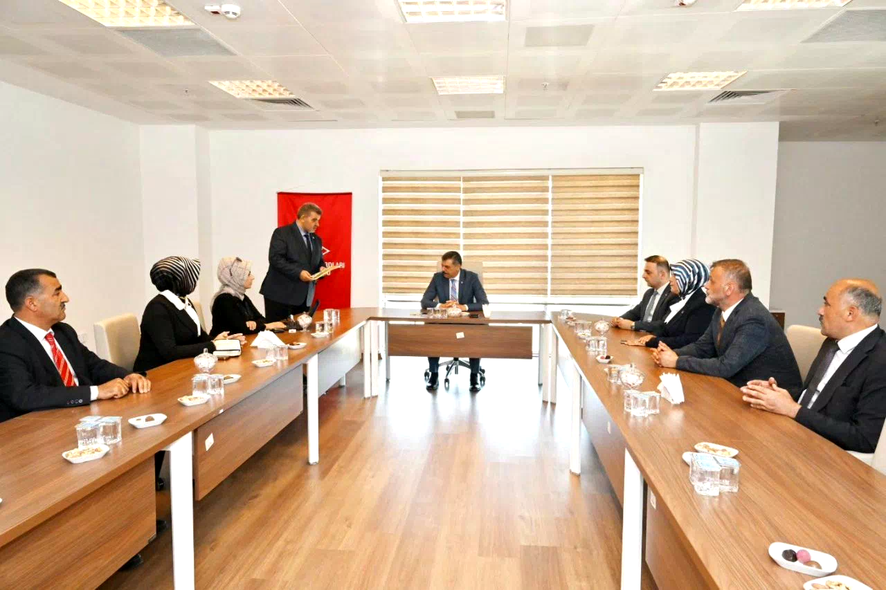 Vali Çiftçi’ye TSE brifingi