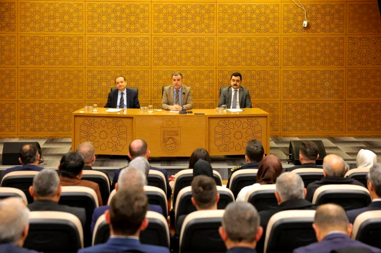 Vali Eldivan’dan kurum amirlerine talimat: “Hizmetlerde aksaklığa mahal verilmeyecek”