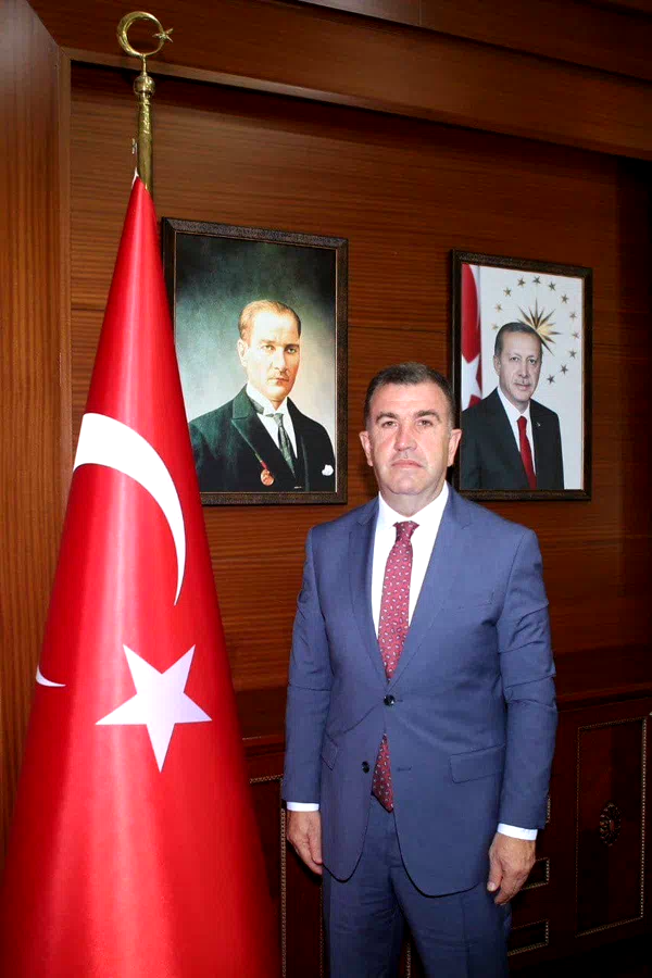 Vali Eldivan: "Mevlit Kandili, gönüllerimizi sevgi ve merhametle yeniden buluşturmak için kıymetli bir fırsattır"