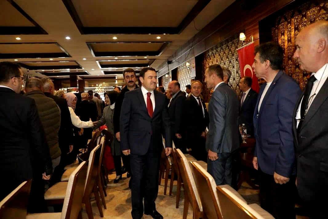 Vali Işın: “Devletimiz güçlü, hükümetimiz gayretli, milletimiz fedakârdır”