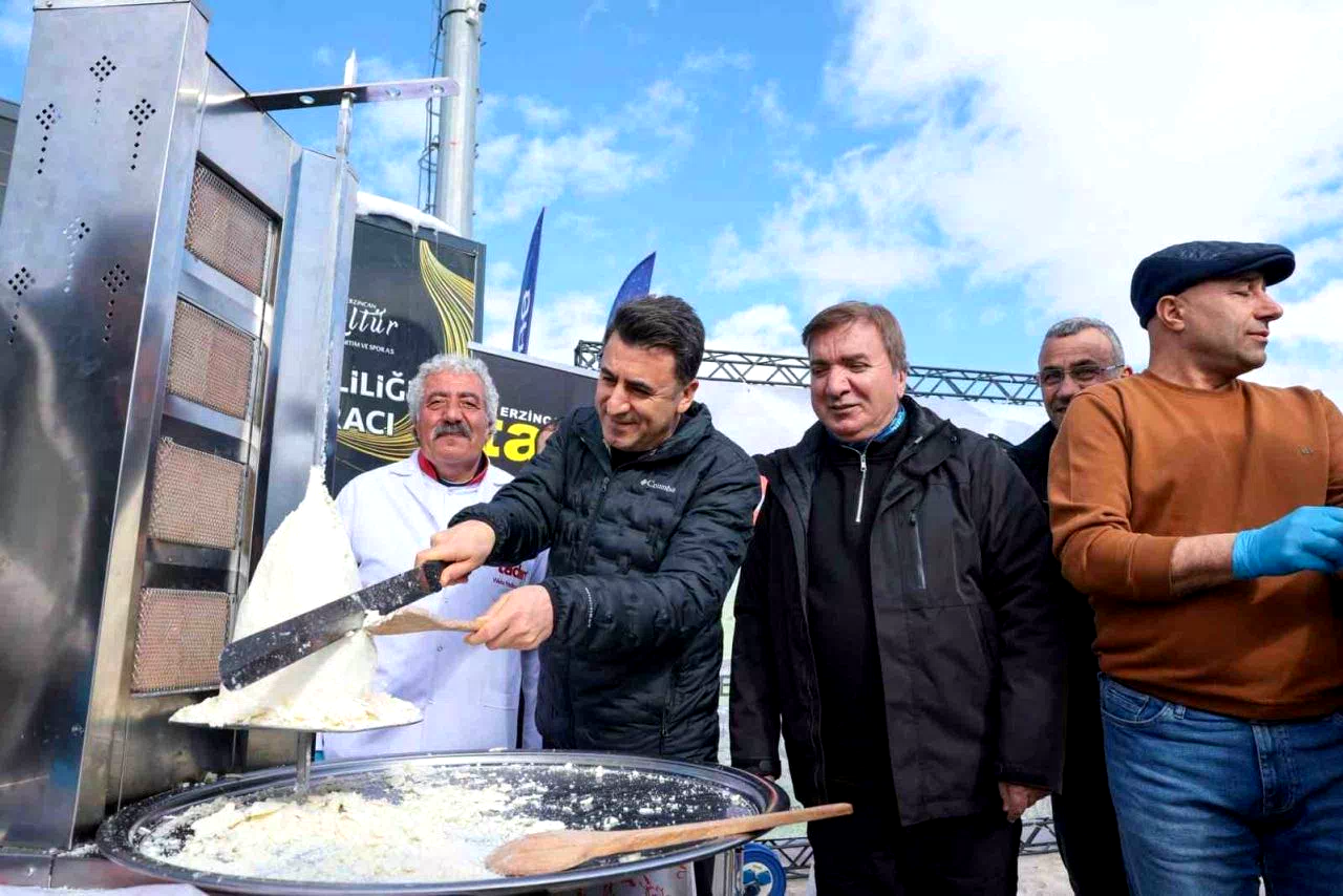 Valiler Ergan Dağı’nda et döner yerine tulum peyniri döneri kesti