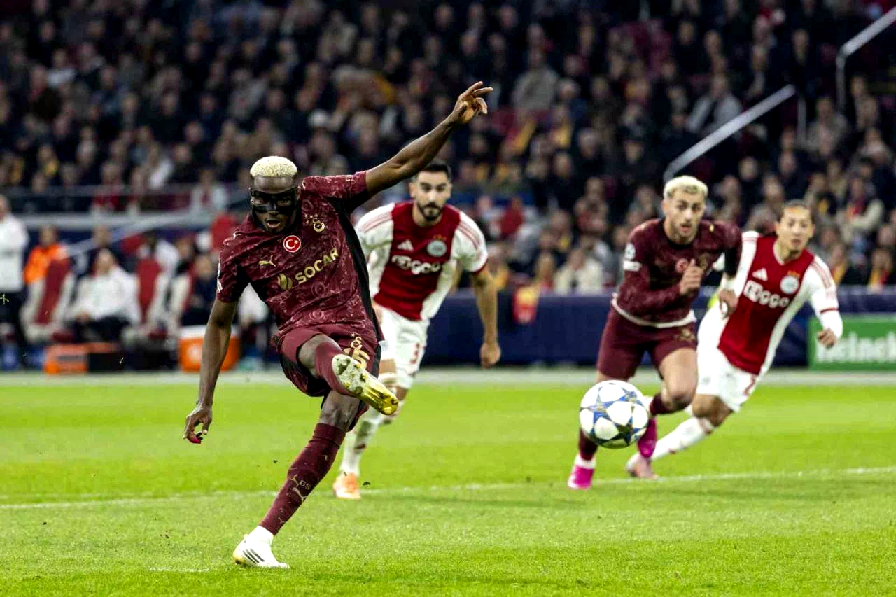 Victor Osimhen’den Avrupa’da ilk hat-trick
