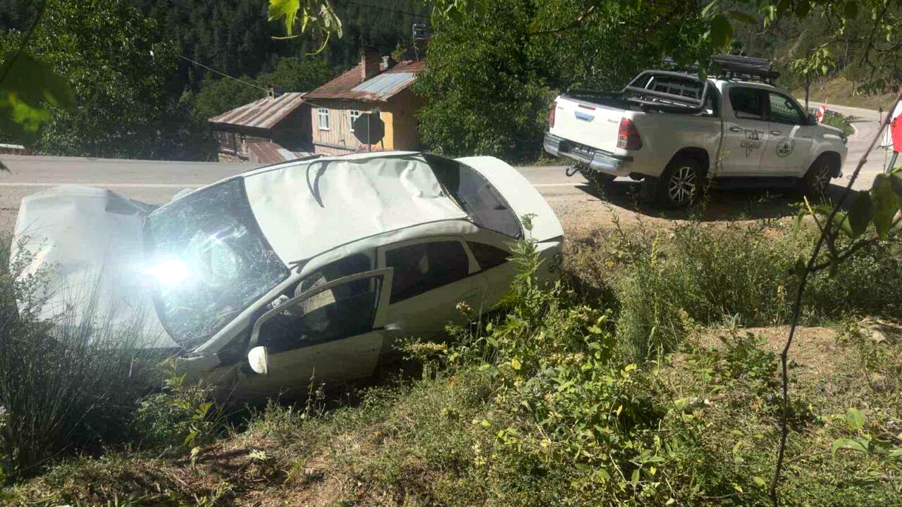 Virajı alamayan otomobil şarampolde takla attı: 1 ölü