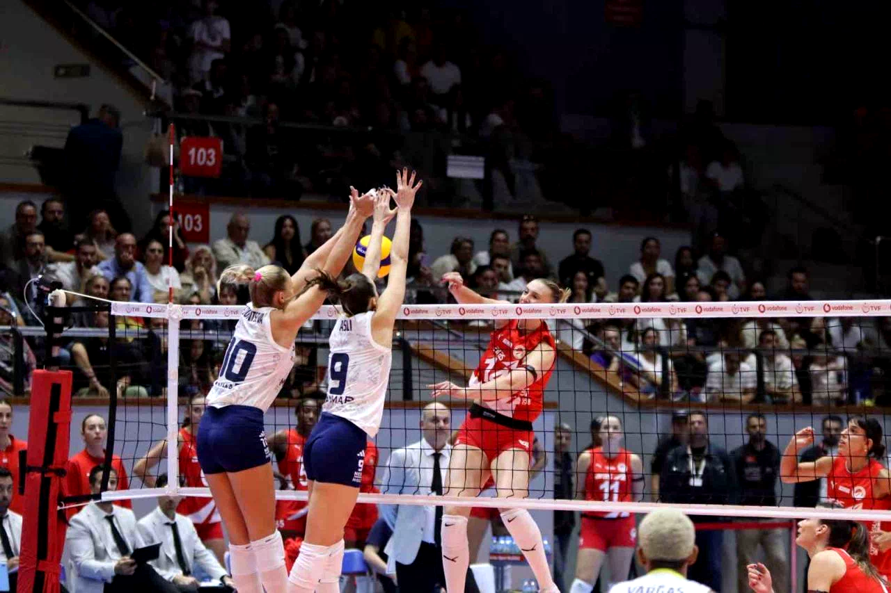 Vodafone Sultanlar Ligi: Aras Spor: 1 – Fenerbahçe Medicana: 3