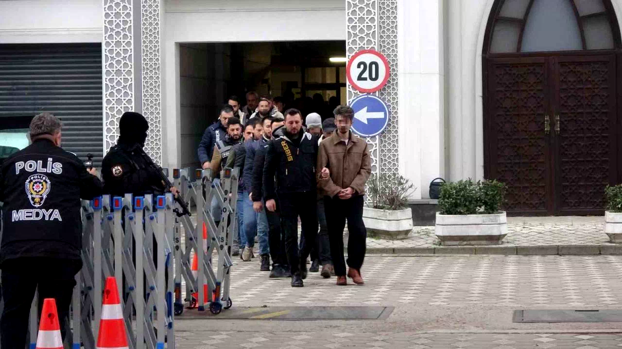 Yapay zekayla kadın olup vurgun yapmışlar