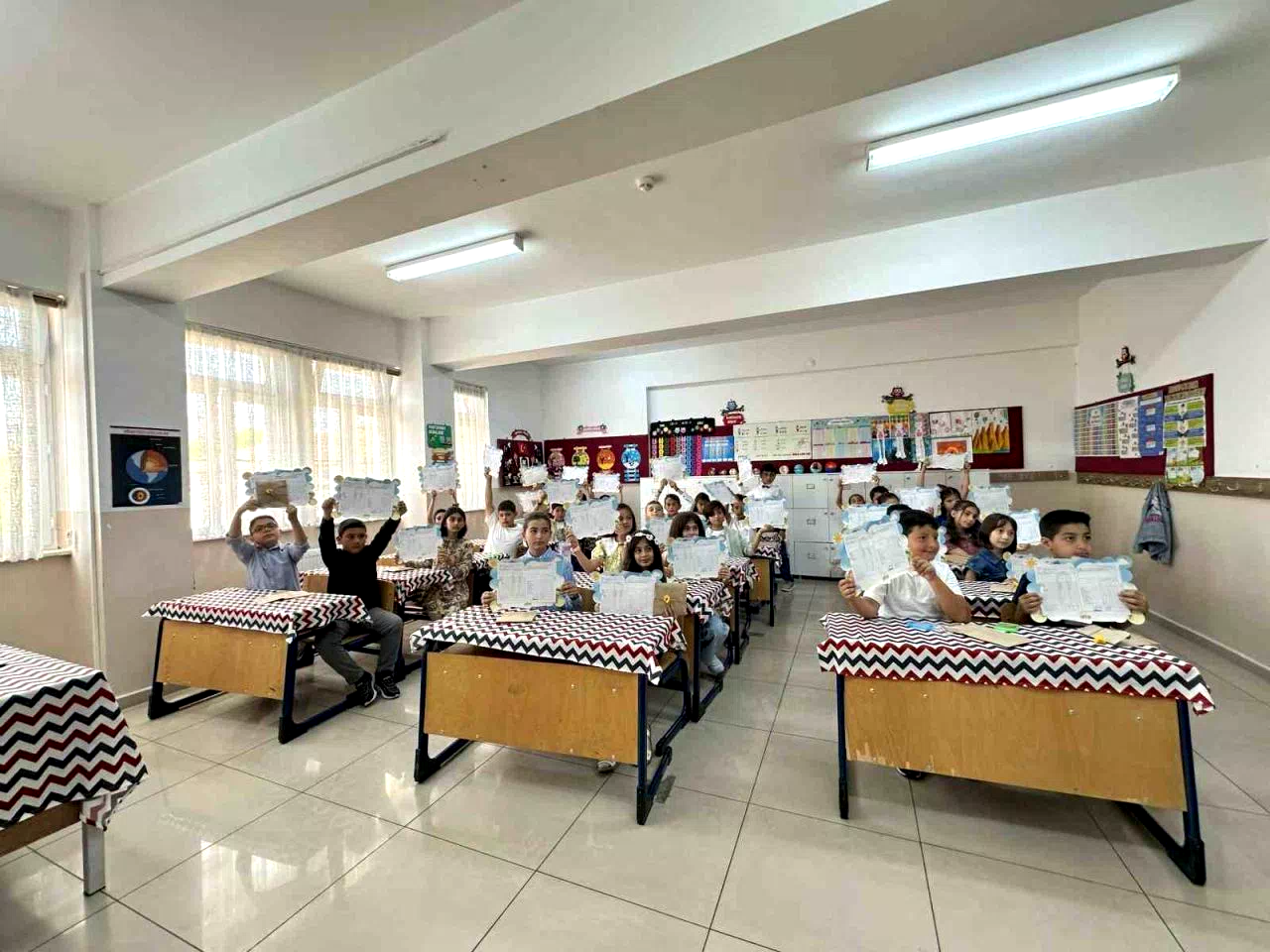 Yarıyıl tatili karne sevinciyle başladı