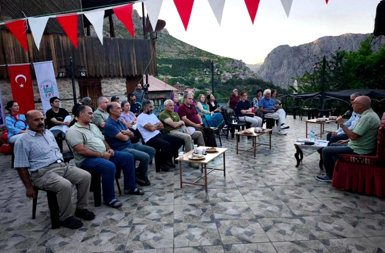 Yaşayan Kütüphane Söyleşisinde Eğin kültürü konuşuldu