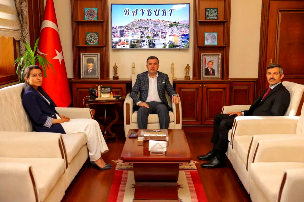 Yeni atanan Demirözü ve Aydıntepe kaymakamları görevlerine başladı