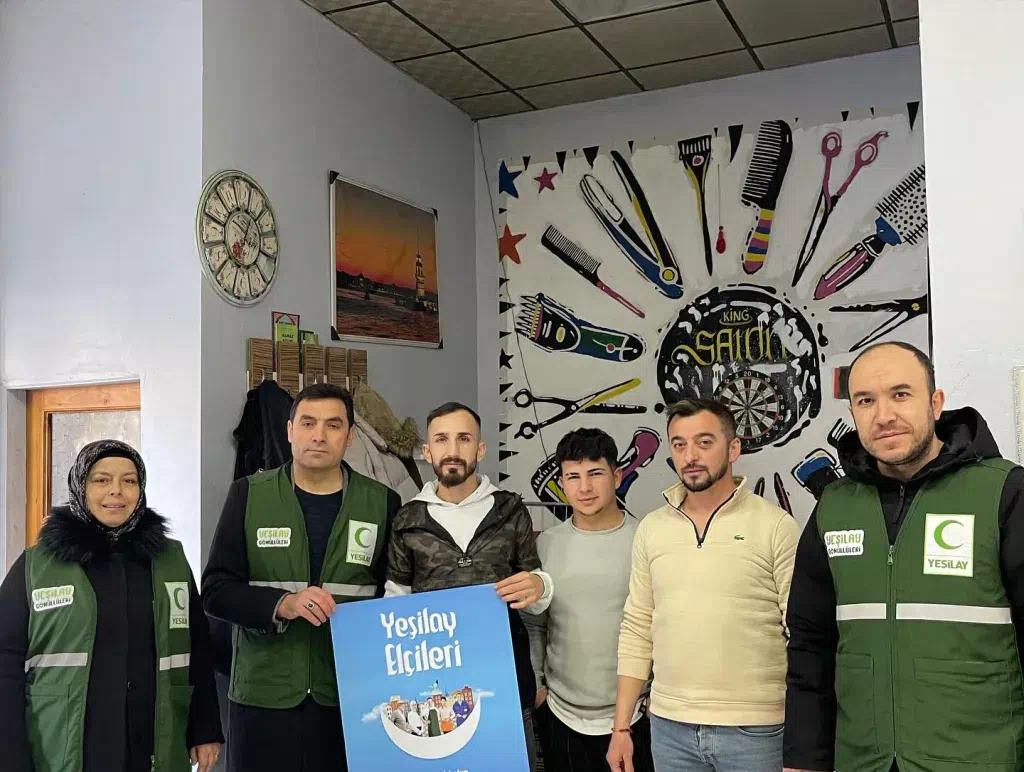 Yeşilay Elçileri’nden Esnafa Anlamlı Ziyaret