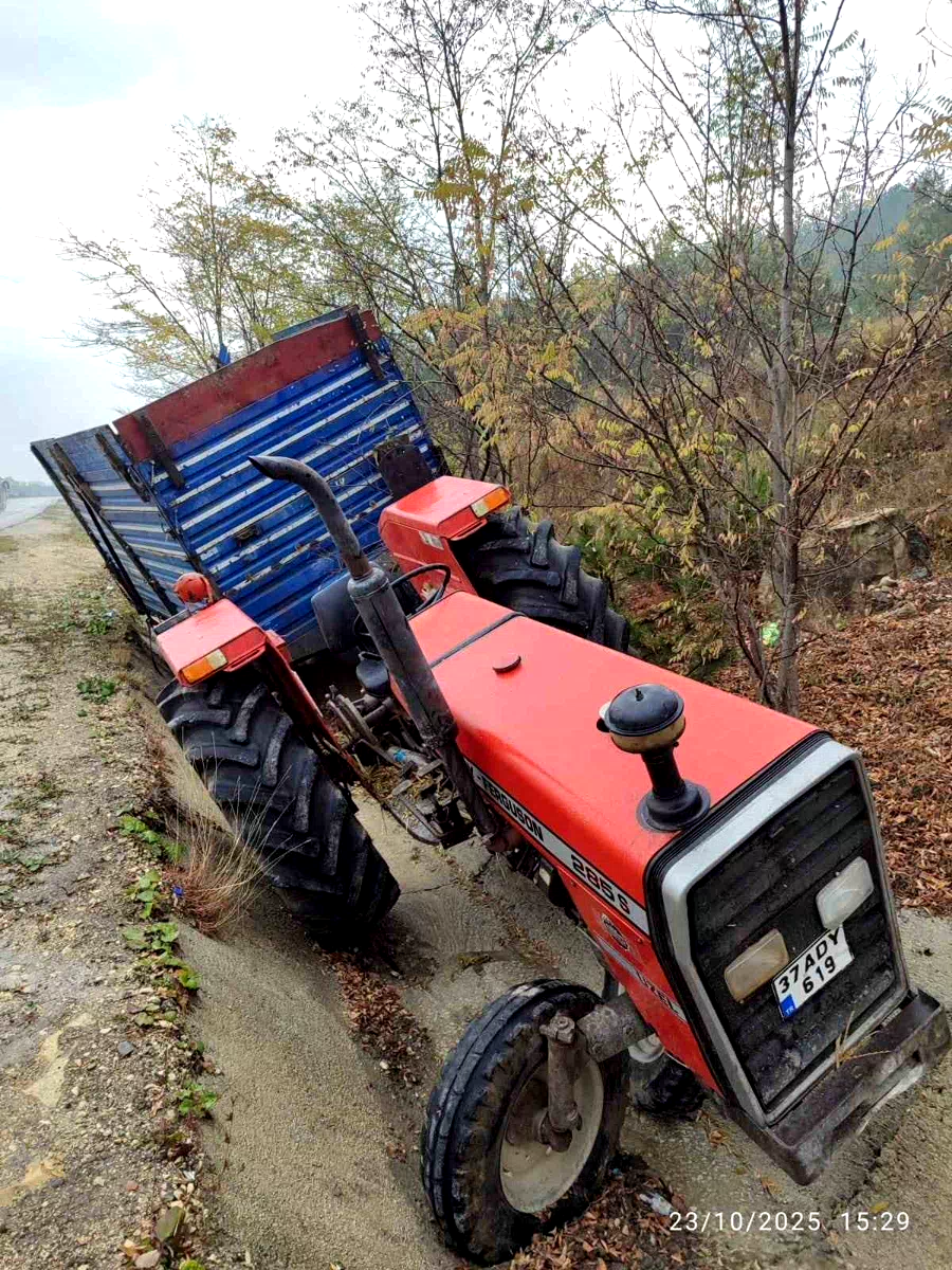 Yoldan çıkan traktörden düşen sürücü hayatını kaybetti