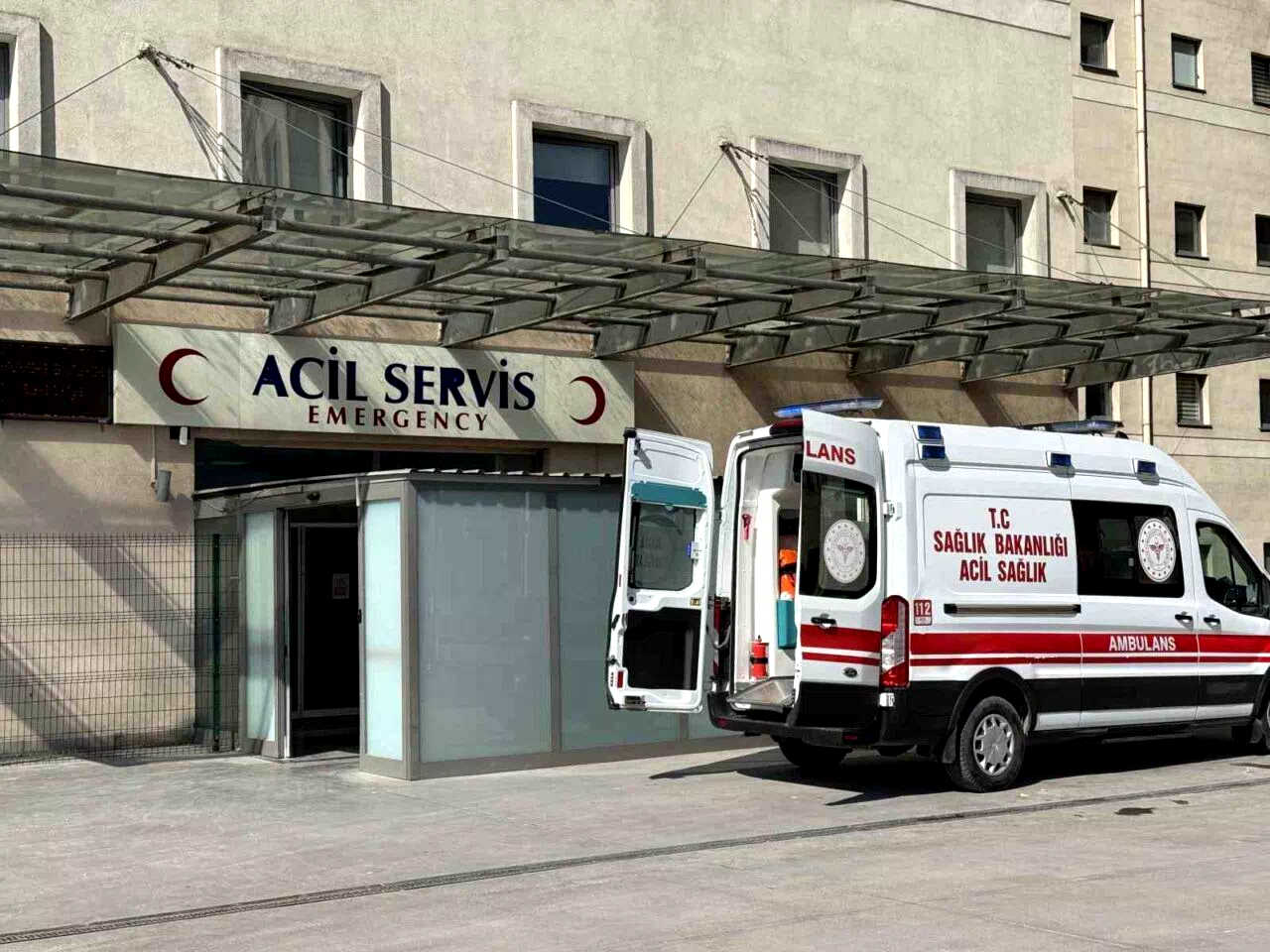 Yorgun mermi bu sefer polis memurunu buldu