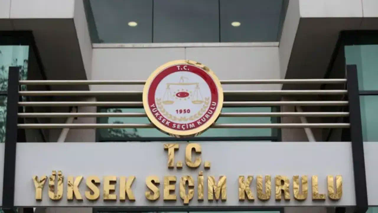 YSK, CHP'nin kurultay iptali iddialarını yalanladı