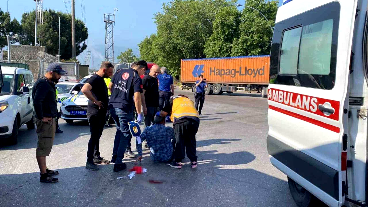 Yürüyüşte atak geçiren adam kafa üstü düşerek ağır yaralandı