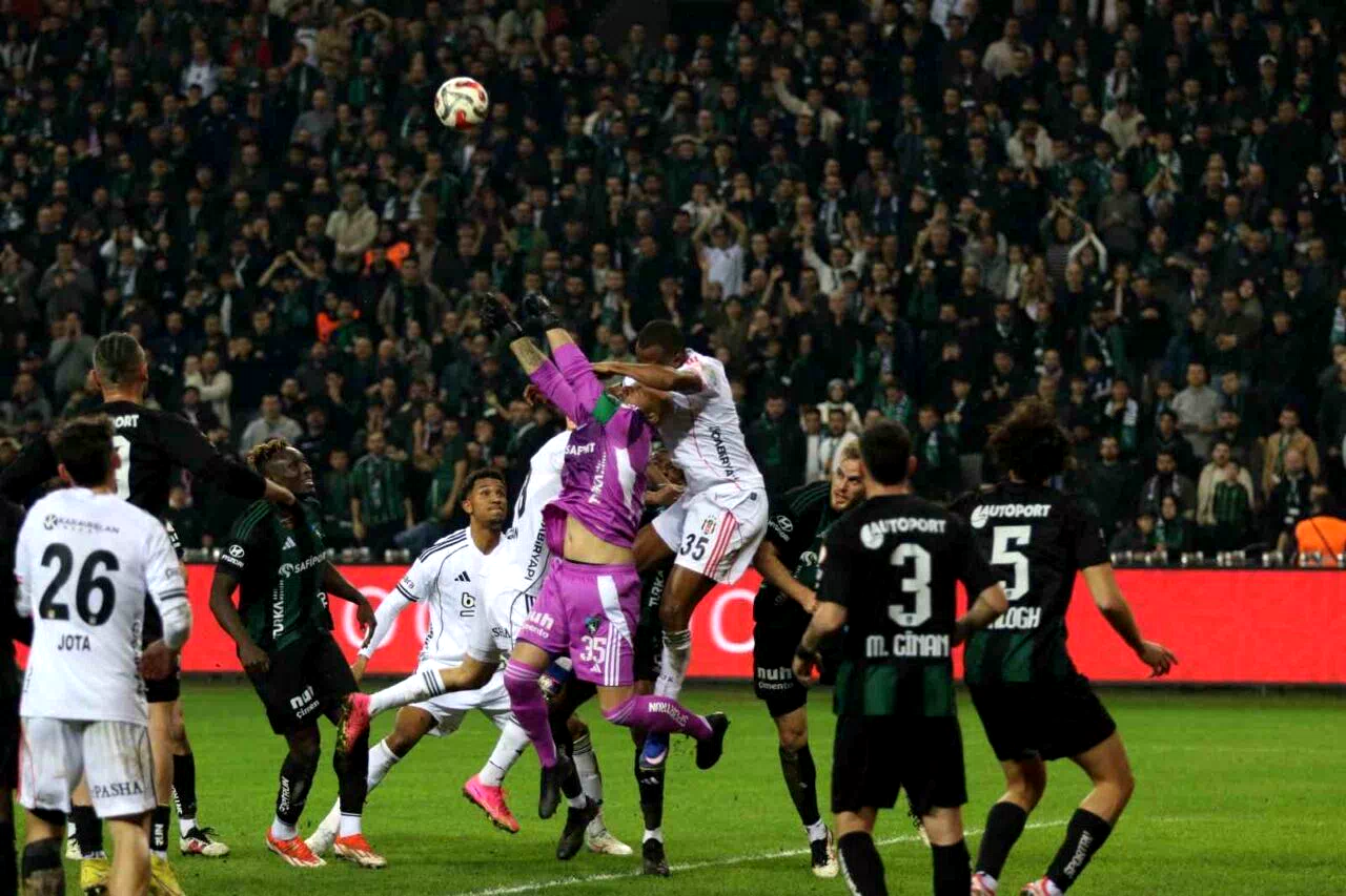 Ziraat Türkiye Kupası: Kocaelispor: 1 – Beşiktaş: 0 (İlk yarı)
