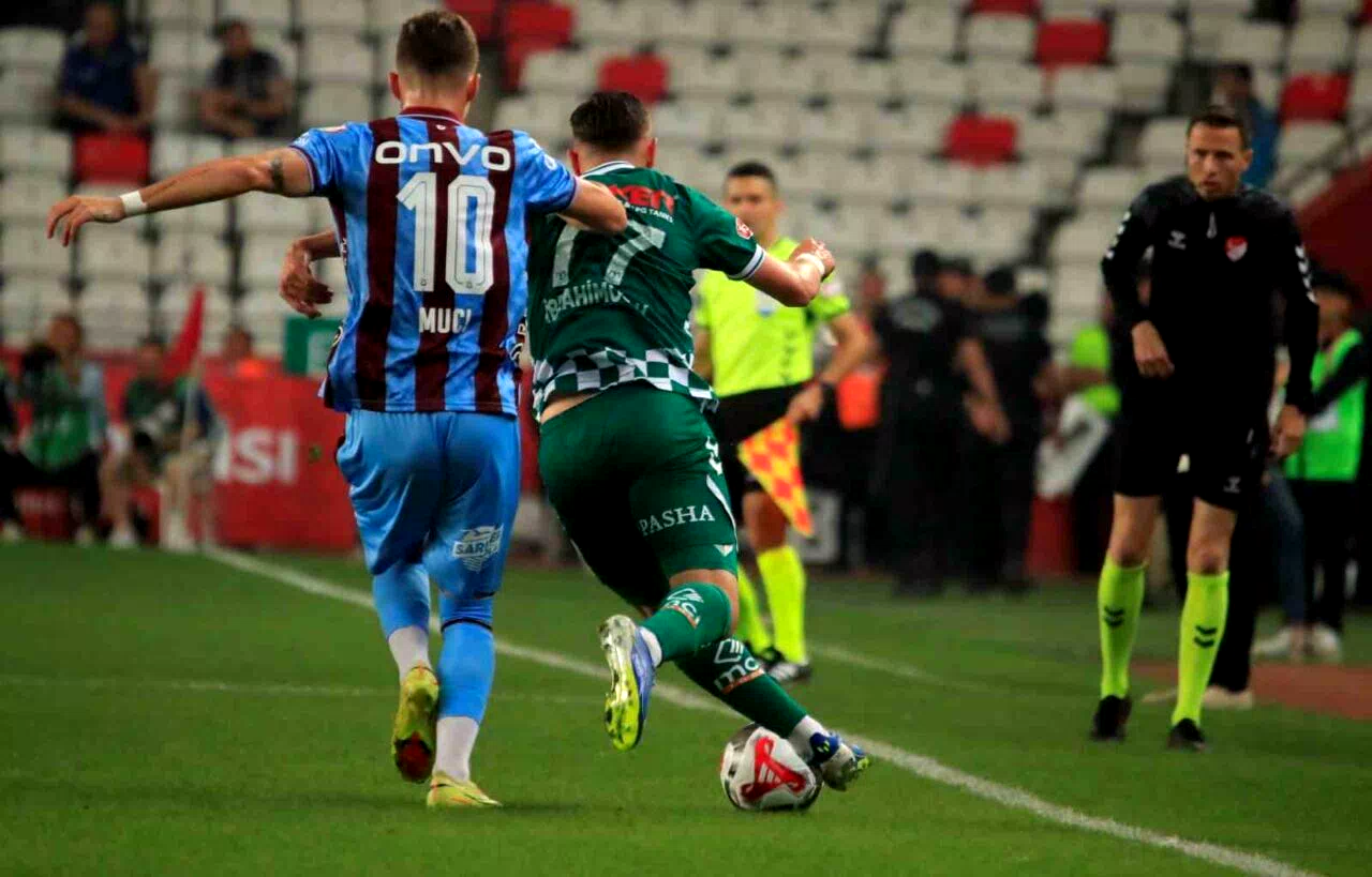 Ziraat Türkiye Kupası: Trabzonspor: 1 – Konyaspor 0 (İlk yarı)