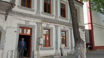 Cumhuriyet Halk Partisi (CHP) Kars İl Başkanlığı, kendi evine taşınacağı