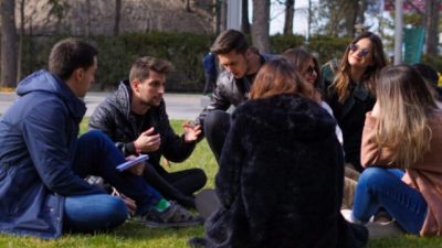 Türkiye’de ekonomik belirsizlikler gençler üzerinde derin bir etki yaratmaya devam