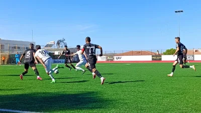 Bayburt Özel İdarespor, zorlu deplasmanda lider Ayvalıkgücü Belediyespor’a konuk oldu.