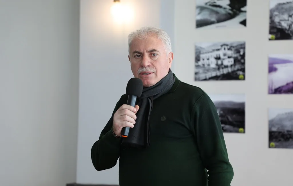 Bayburt Belediye Başkanı Mete Memiş 7/24 esaslı mesai mefhumu gözetmeden