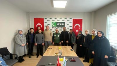  Gökhan Ayhan ve Yönetim Ekibi, yeşilay şubesinii ziyaret ederek