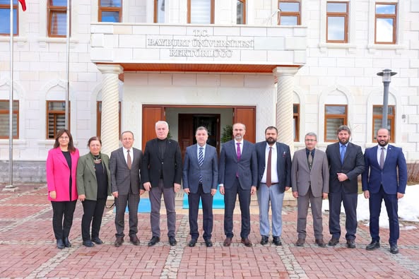 Bayburt'ta Önemli Toplantı: Belediye, Üniversite ve Valilik Bir Araya Geldi