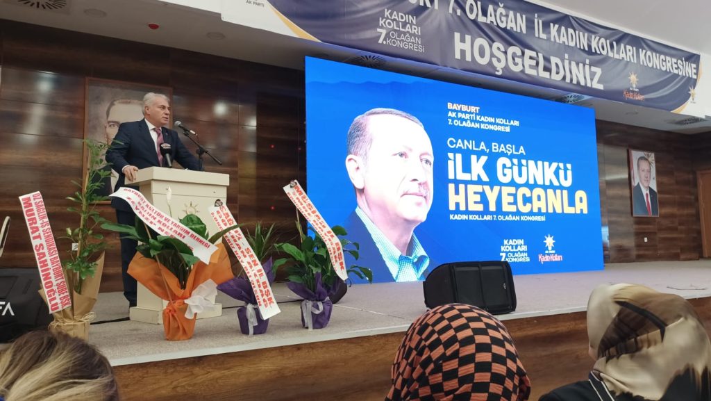 AK Parti 7. Olağan İl Kadın Kolları Kongresi Bayburt'ta gerçekleştirildi