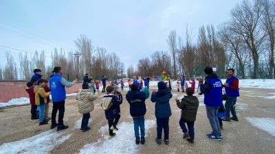 Bayburt Gençlik Merkezi, genç gönüllülerin katılımıyla Mutlu Köyü'nde anlamlı bir