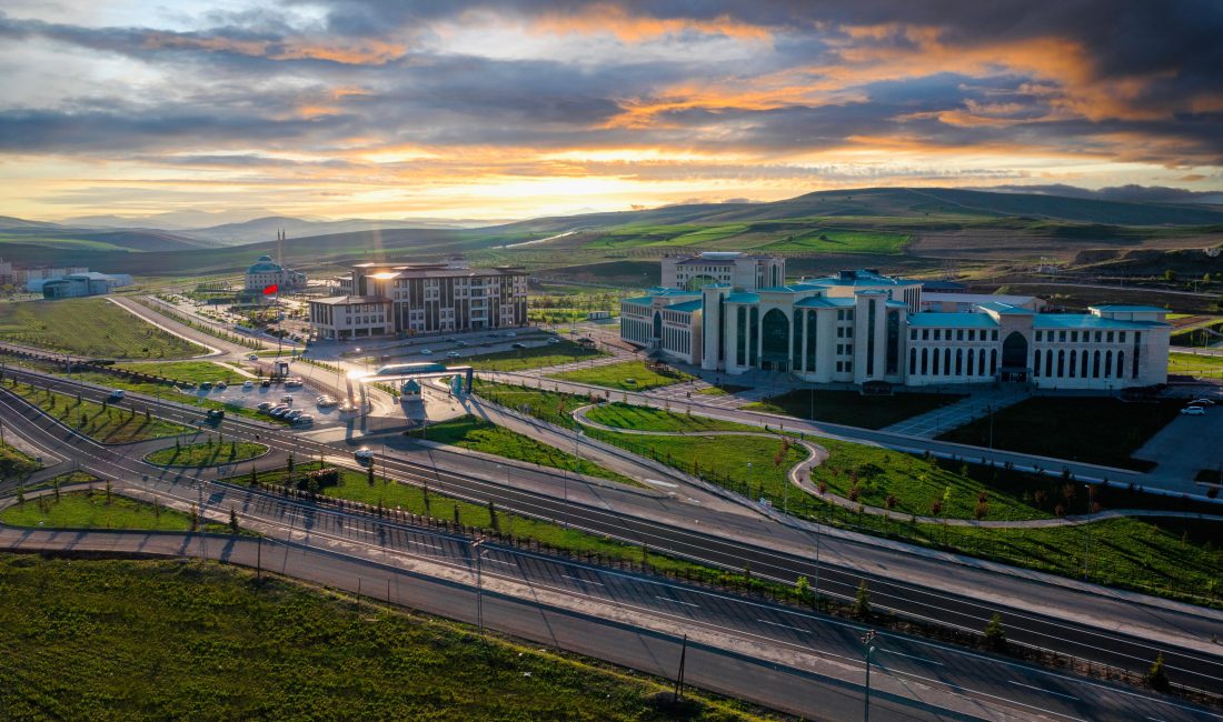 Bayburt Üniversitesi Lisansüstü Eğitim