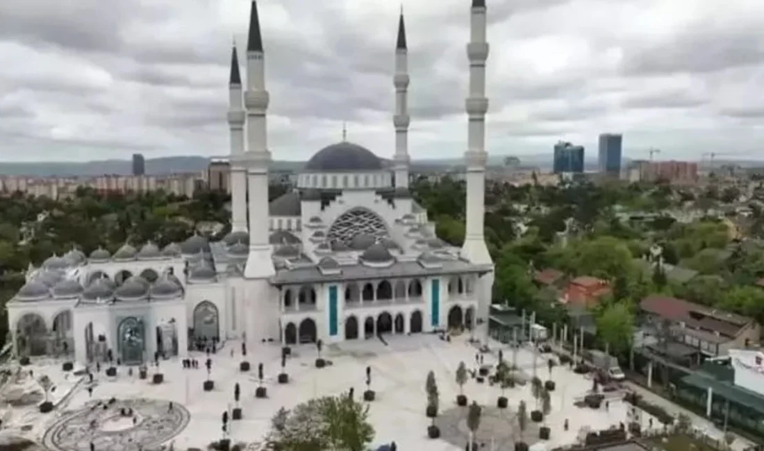 Yeni Camii, İstanbul Barbaros