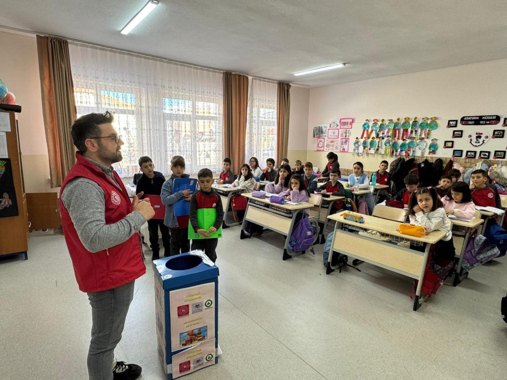 "Oyuncak Kumbarası" Projesi Kapsamında Anlamlı Etkinlik