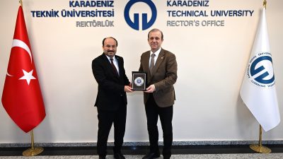Erzurum Teknik Üniversitesi Rektörü Prof. Dr. Bülent Çakmak, KTÜ Rektörü