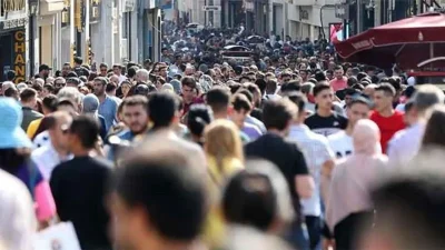 İŞKUR'un Aday Havuz Sistemi, iş arayanlarla işverenleri buluşturma konusunda önemli