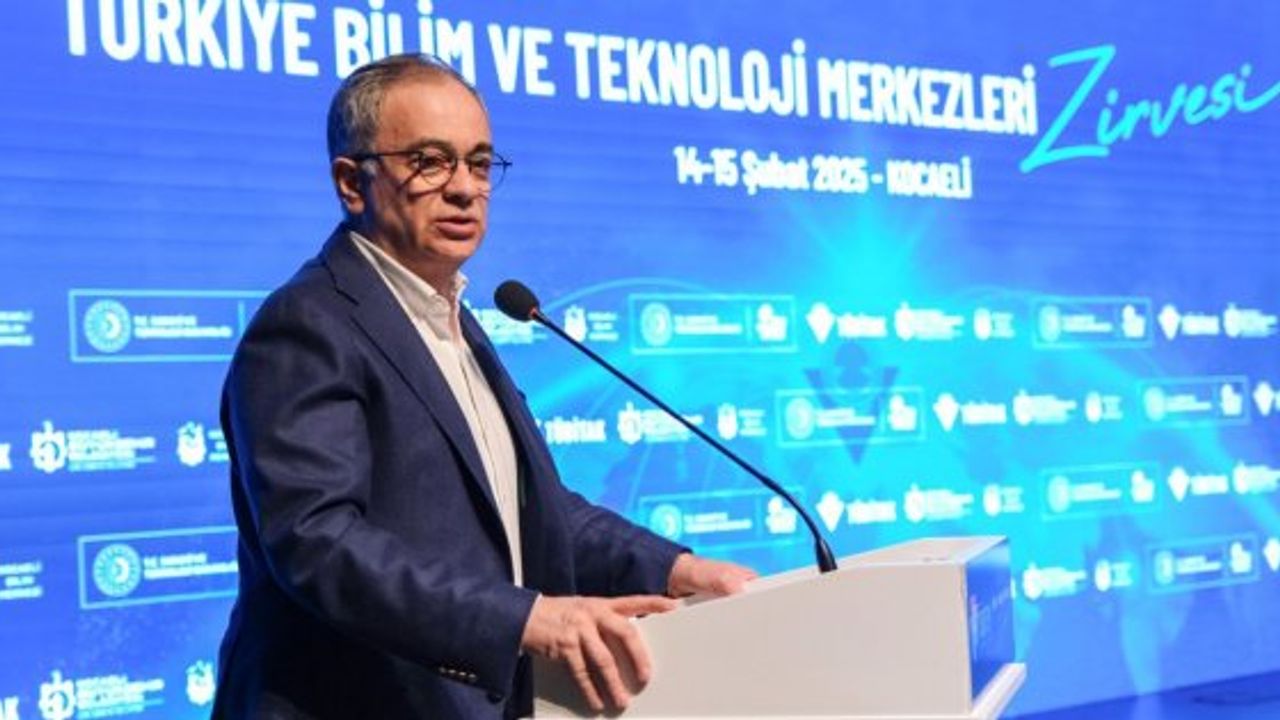 Türkiye Bilim ve Teknoloji Merkezleri Zirvesi’nin kapanışında konuşan Büyükşehir Genel