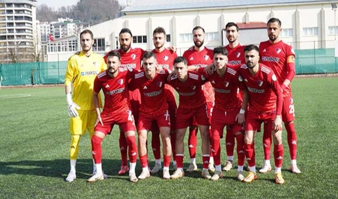 Artvin Hopaspor karşısında galibiyeti kaçıran Düzce Cam Düzcespor 1-1 tamamladığı