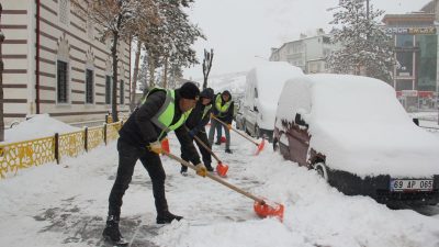 Son yılların en yoğun kar yağışlı kış mevsimini geçiren Bayburt