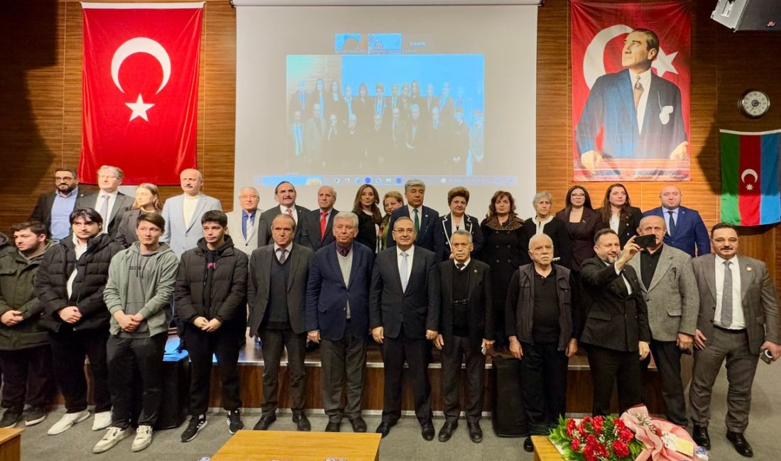 Gazi Üniversitesi'nde düzenlenen "Dinmeyen Acı: Hocalı Soykırımı" Uluslararası Sempozyumu'nda, Hocalı