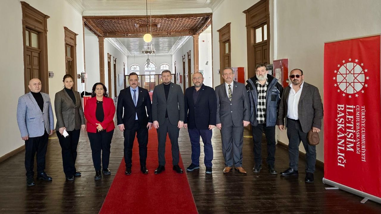 Türk İnternet Medya Birliği (TİMBİR) heyeti, "Turizmin Gelişiminde Dijital Medya"