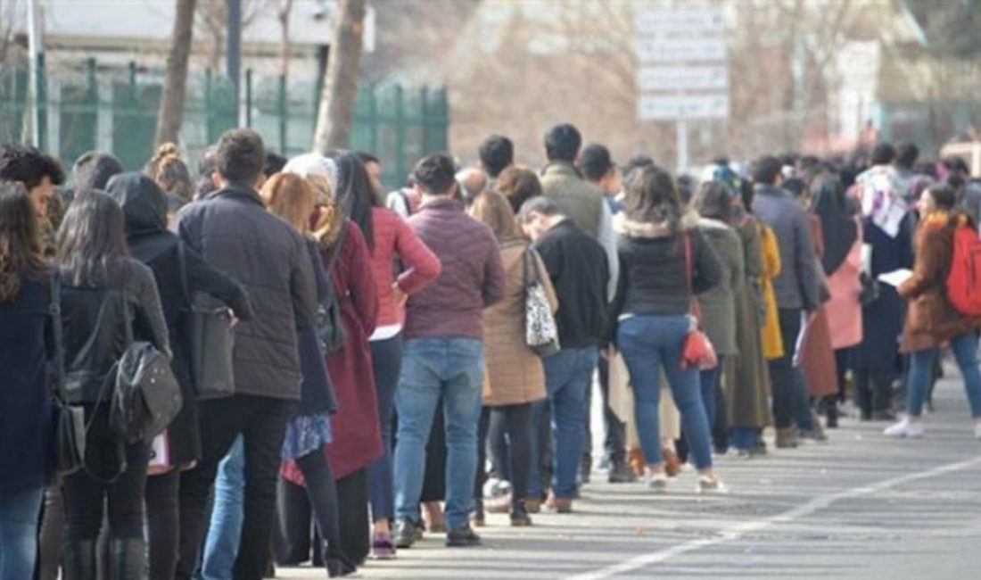 Türkiye'de işsizlik oranı Ocak ayında bir önceki aya göre 0,1