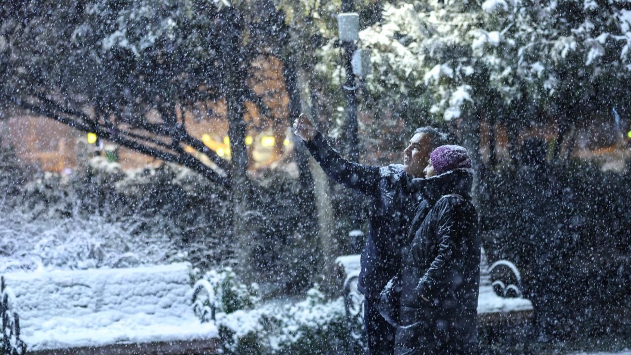 Hafta sonu, yurt genelinde etkili olan yağışlı hava ve soğuk