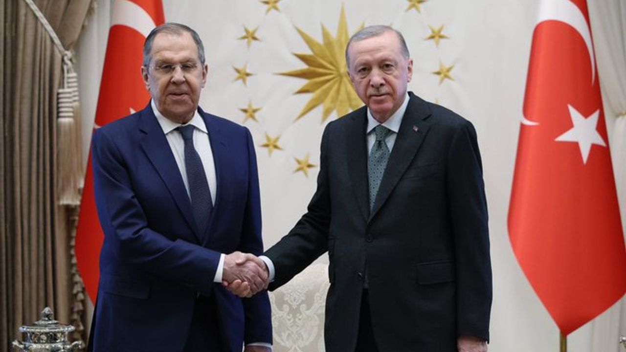 Cumhurbaşkanı Erdoğan, Rusya Dışişleri Bakanı Lavrov’u kabul etti. Görüşmede Ukrayna’daki