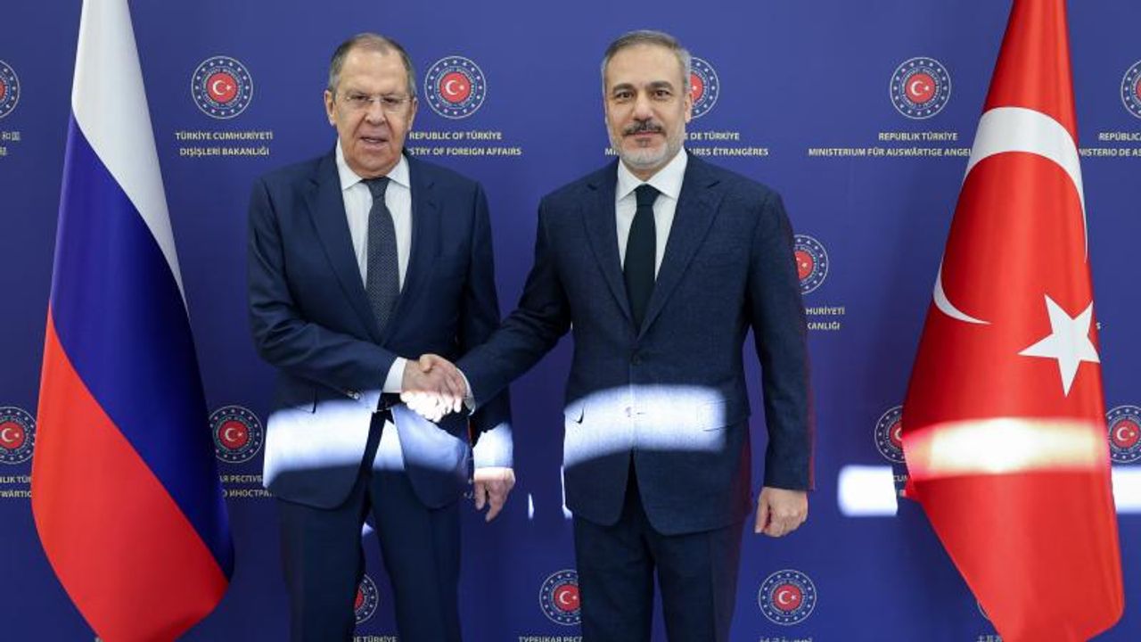 Rusya Dışişleri Bakanı Sergey Lavrov, Türkiye ile her alanda temas