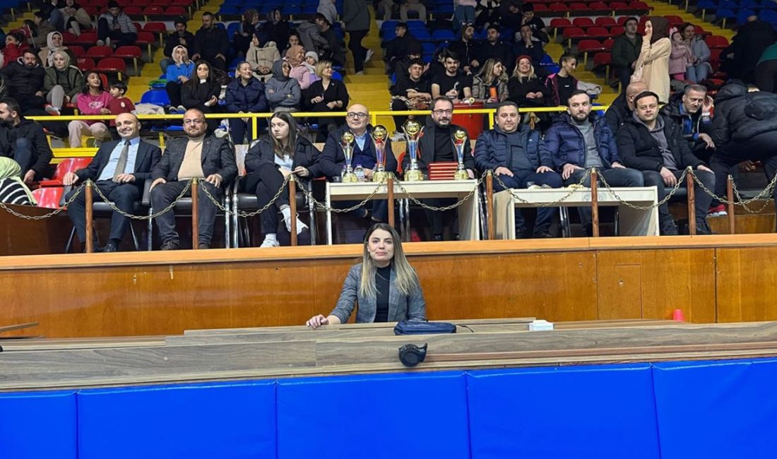 Sağlık-Sen Isparta Şubesi olarak bu yıl birincisi düzenlenen Sağlık-Sen Voleybol