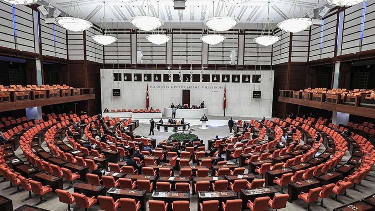 Türkiye Büyük Millet Meclisi (TBMM) Başkanlığı’na, farklı partilere mensup 18