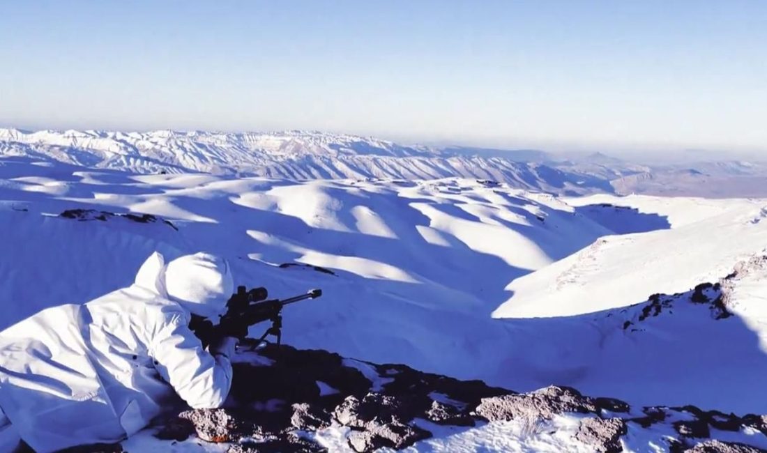 Türk Silahlı Kuvvetleri (TSK), Kandil ve Metina bölgelerine hava harekatı